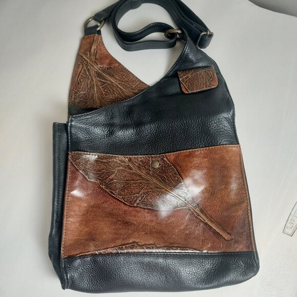 Elegant Black and Brown Leather Shoulder Bag - Picture 1 of 14